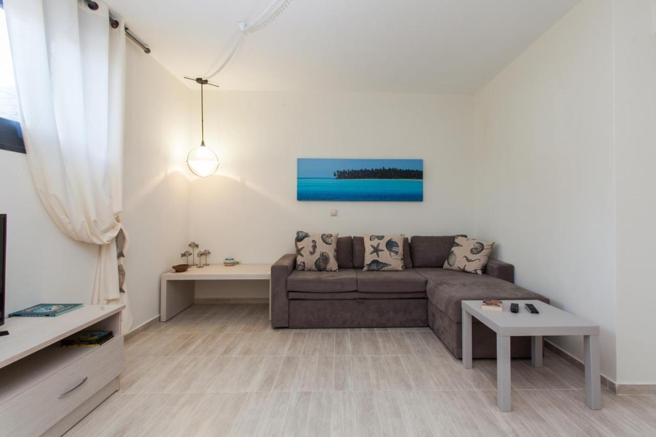 #Flh - Amalthia & Αthena Beachfront Houses In Pefkohori Exteriér fotografie